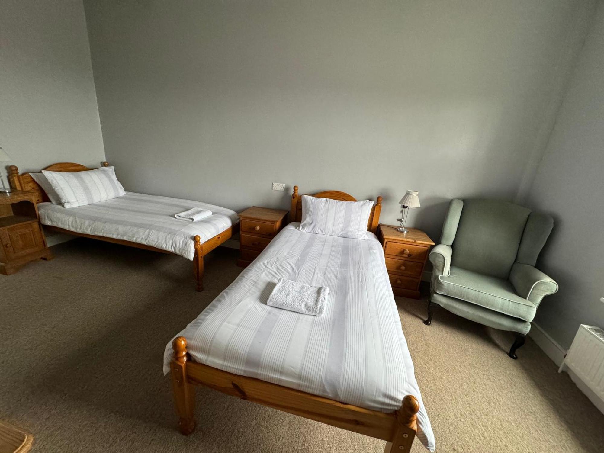 The Elms Guest House Bristol Filton Buitenkant foto