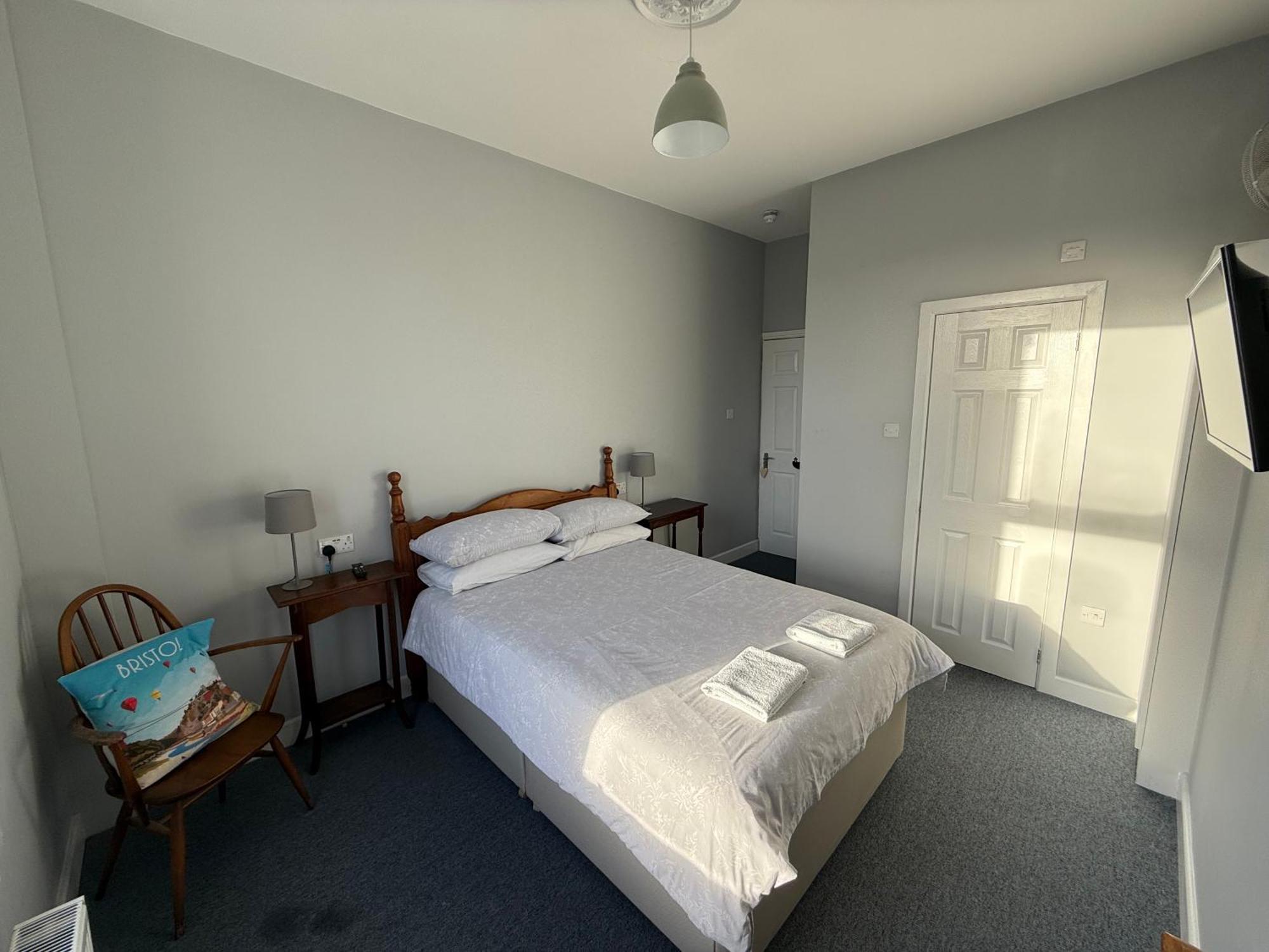 The Elms Guest House Bristol Filton Buitenkant foto
