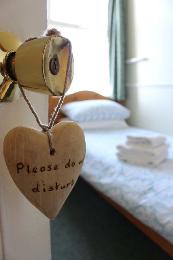 The Elms Guest House Bristol Filton Buitenkant foto